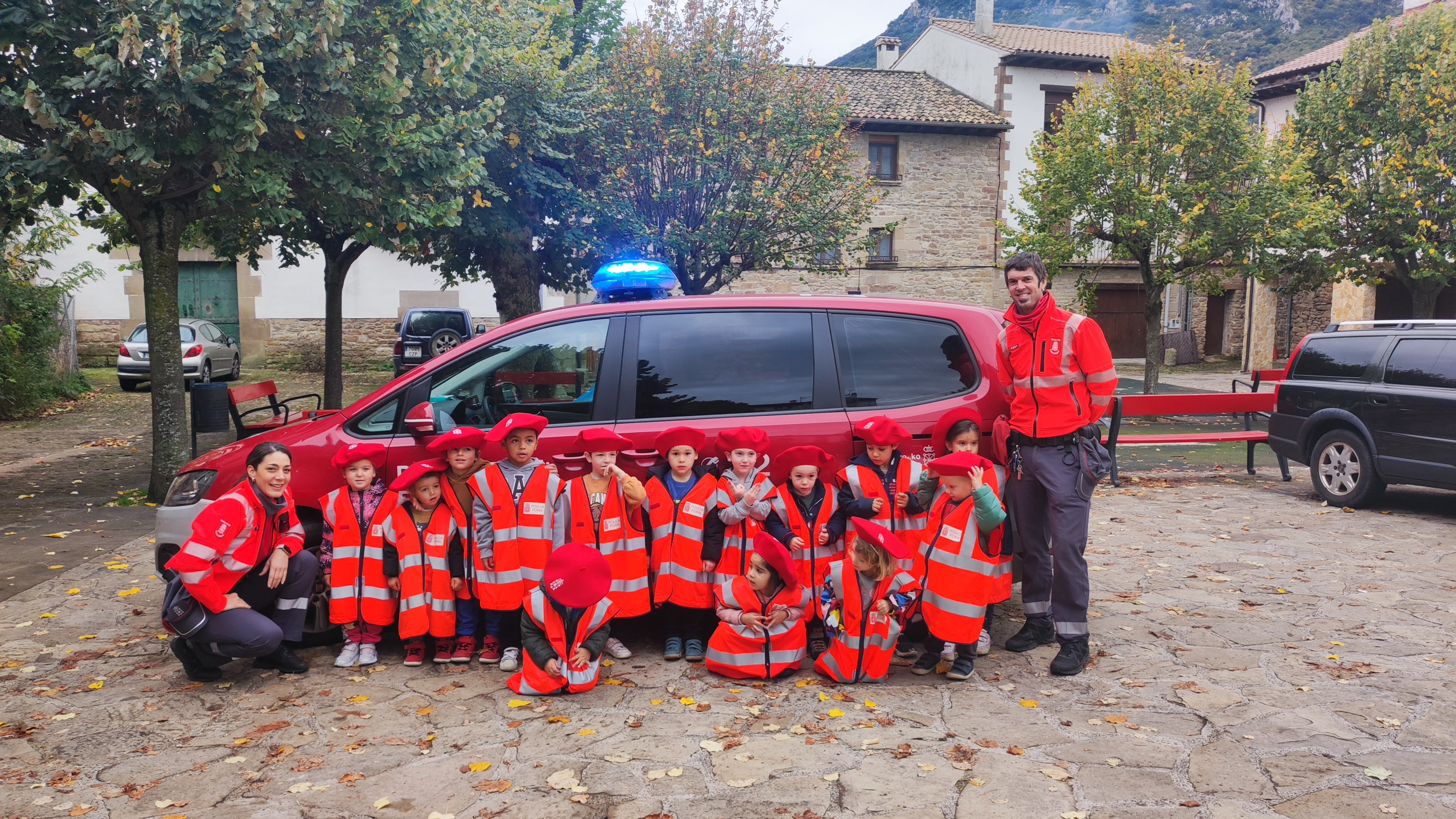 La policía Foral en la escuela